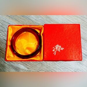 Fashion Bracelet Simple - Red Bracelet This fashion bracelet will be a stylish